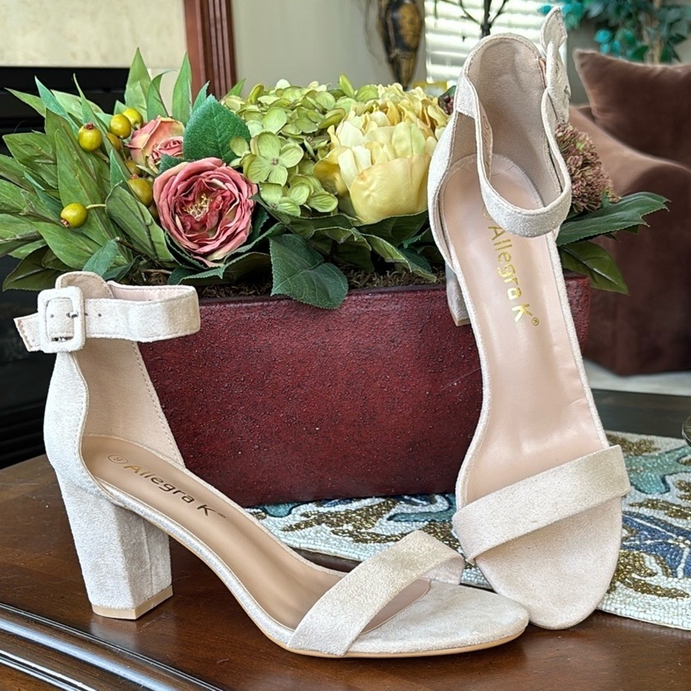 Brand New Allegra K Chunky Heel Ankle Strap Buckle Open Toe Sandal Beige Neutral